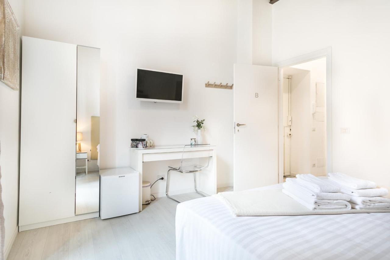 White Ostilia Guesthouse روما المظهر الخارجي الصورة
