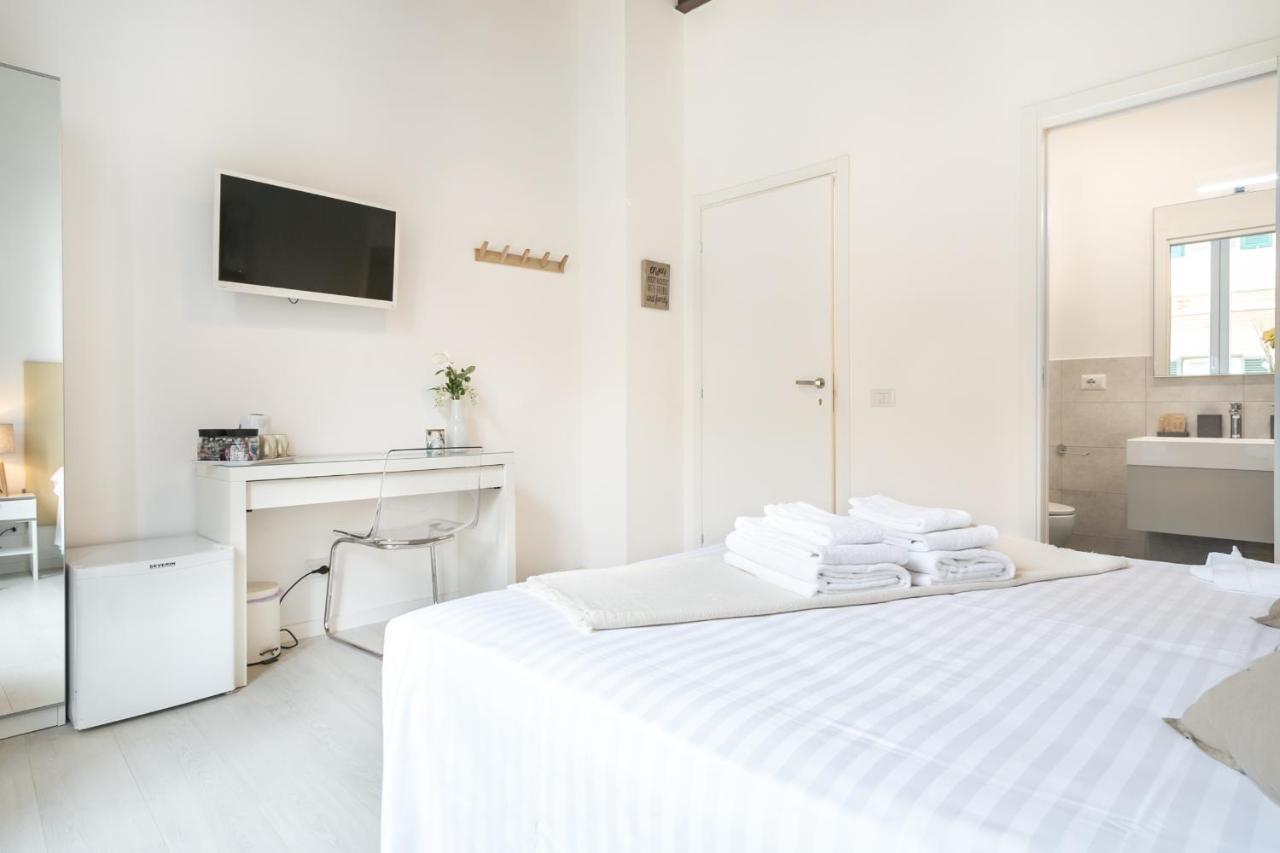 White Ostilia Guesthouse روما المظهر الخارجي الصورة